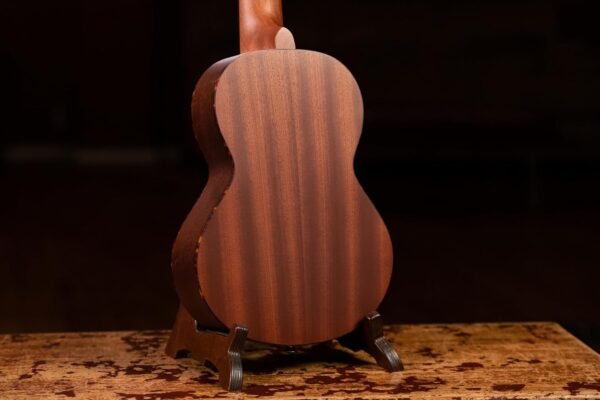 Ortega Guitars RGL5 Guitarlele mit einzigartigem Design und vielseitigem Klangspaß