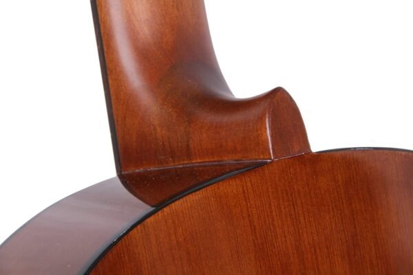 Yamaha CS40II 7 Achtel Nylon-Saiten Gitarre ideal für junge Spieler